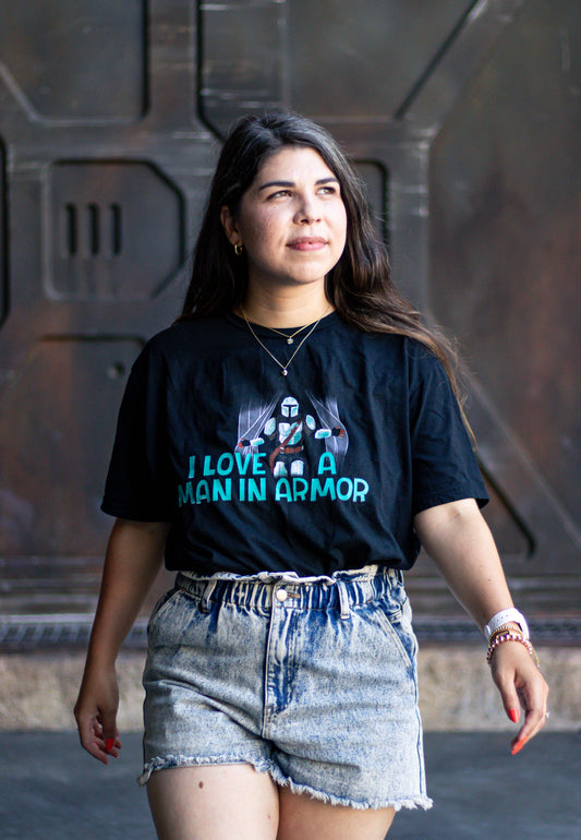I Love a Man In Armor | Mando Black Unisex Tee